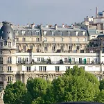 Eiffel Tower Stylish Retreat